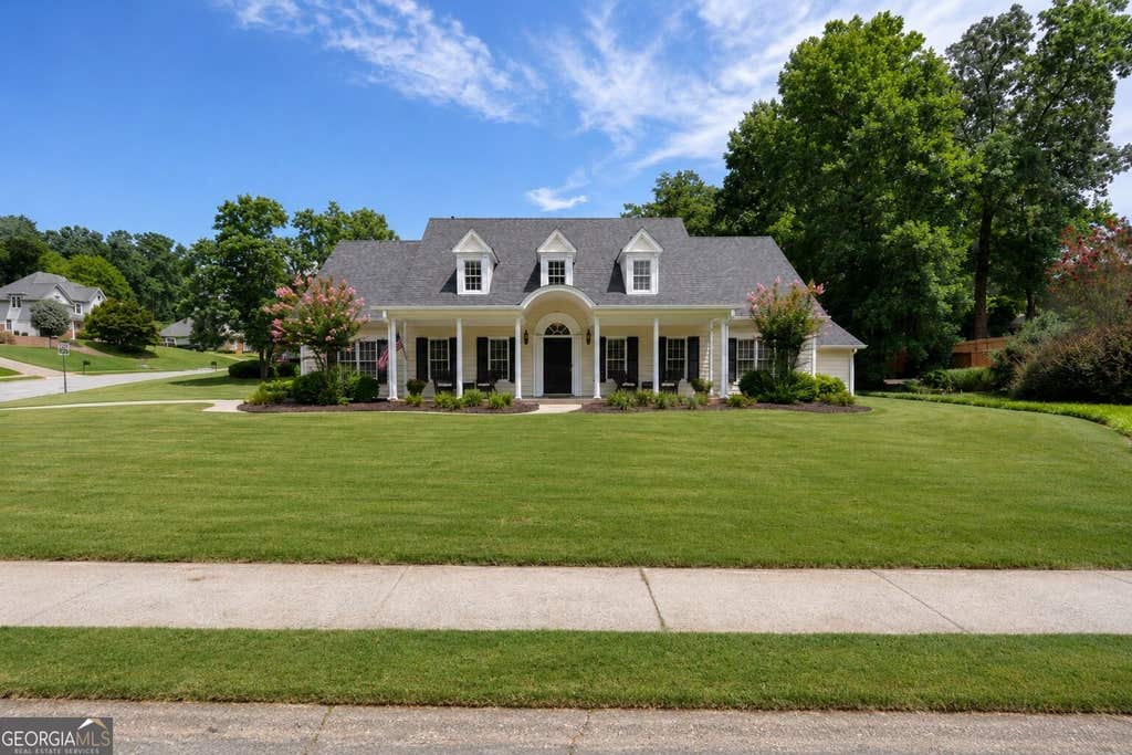 Photo of 2564 Chestea Drive NE, Marietta, GA 30066 (MLS # 10820751)