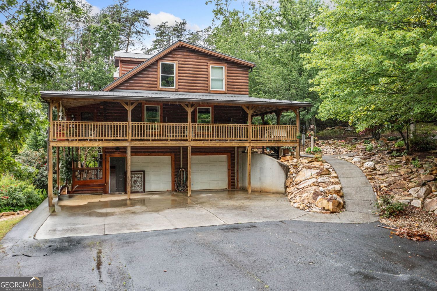 521 East Valley RD NE