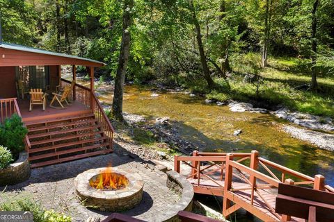 A home in Hayesville