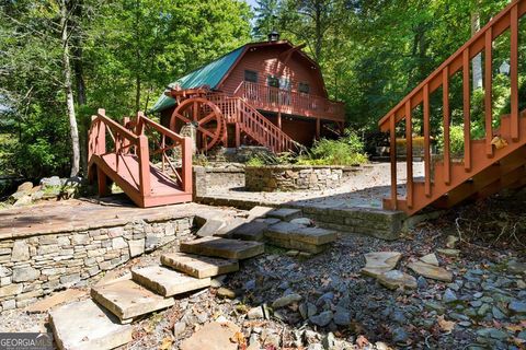 A home in Hayesville