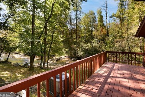 A home in Hayesville