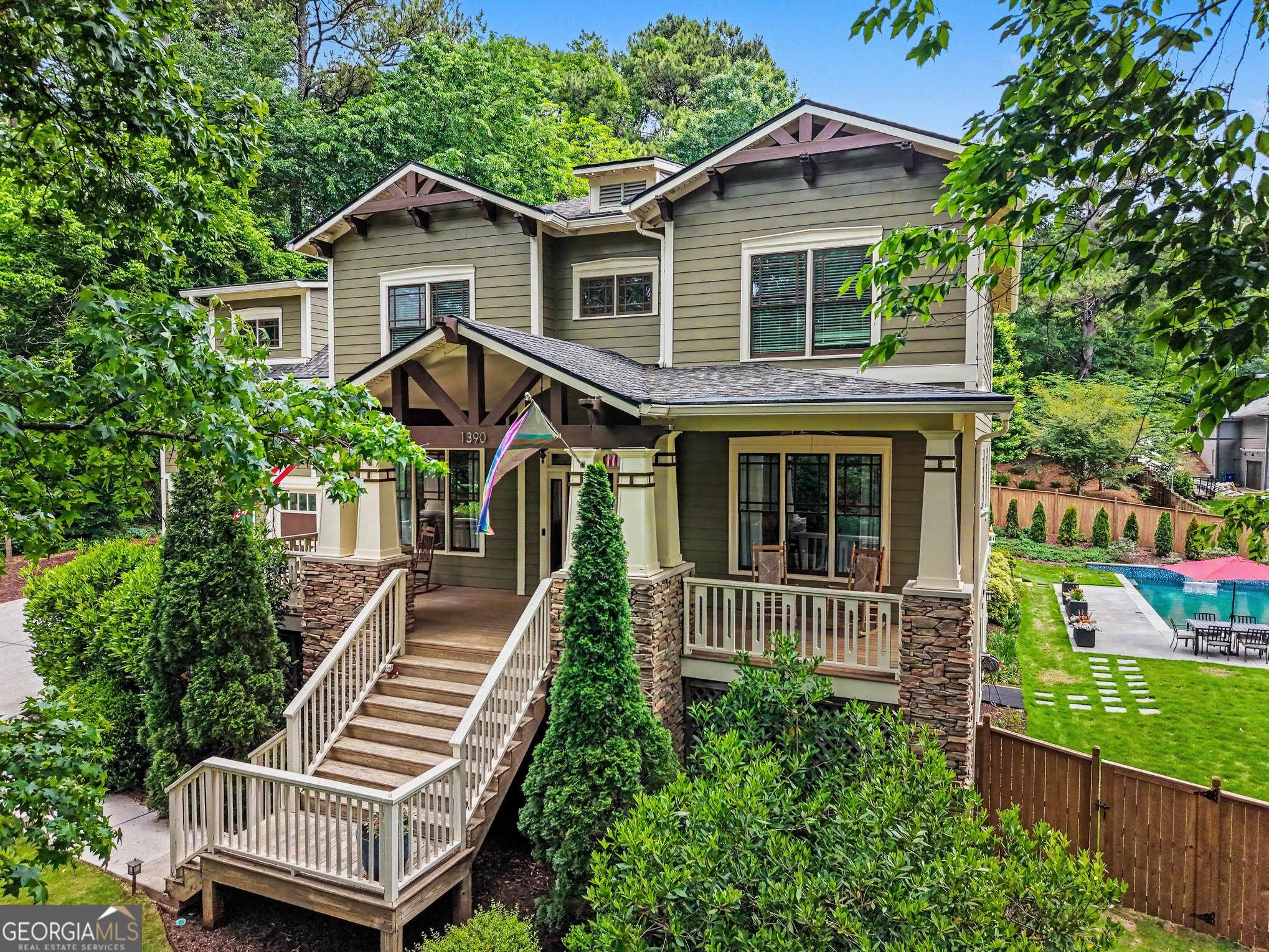 1390 Thomas RD