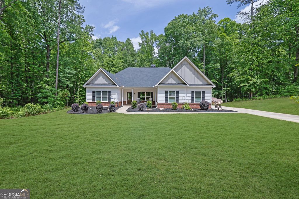 Photo of 125 Hawthorn Lane, Covington, GA 30014 (MLS # 10756261)