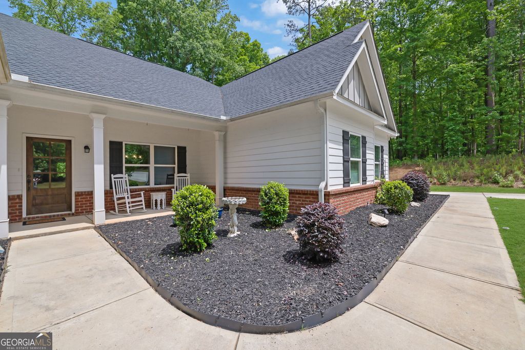 Photo of 125 Hawthorn Lane, Covington, GA 30014 (MLS # 10756261)