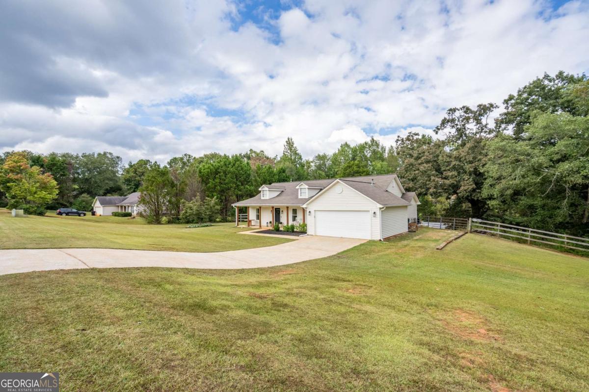 165 Michael LN