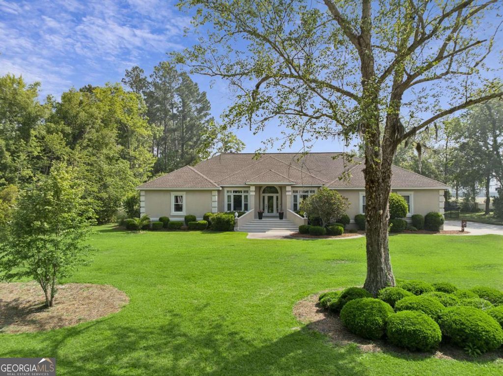 Photo of 354 Oak Grove Island Drive, Brunswick, GA 31523 (MLS # 10739753)