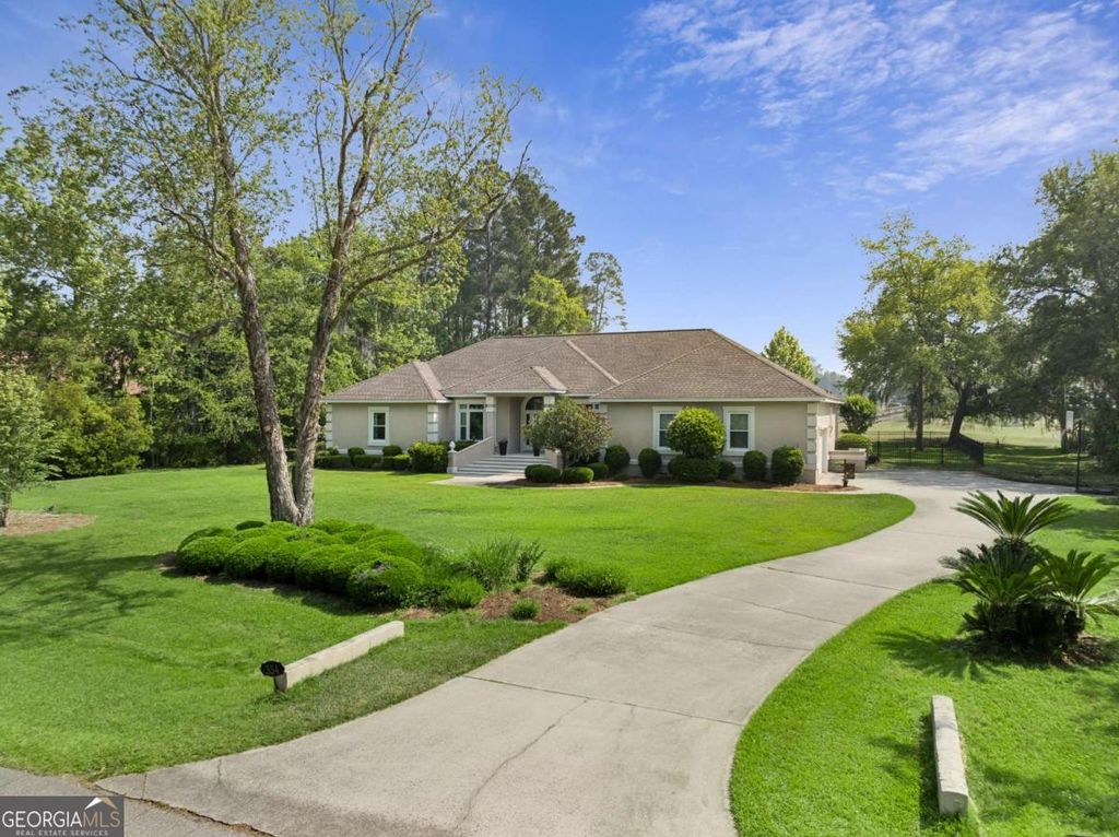 Photo of 354 Oak Grove Island Drive, Brunswick, GA 31523 (MLS # 10739753)