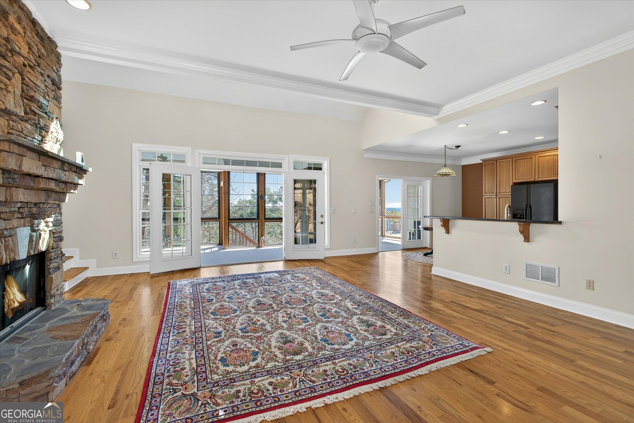 805 Lake Arrowhead DR