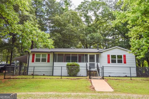 A home in Newnan