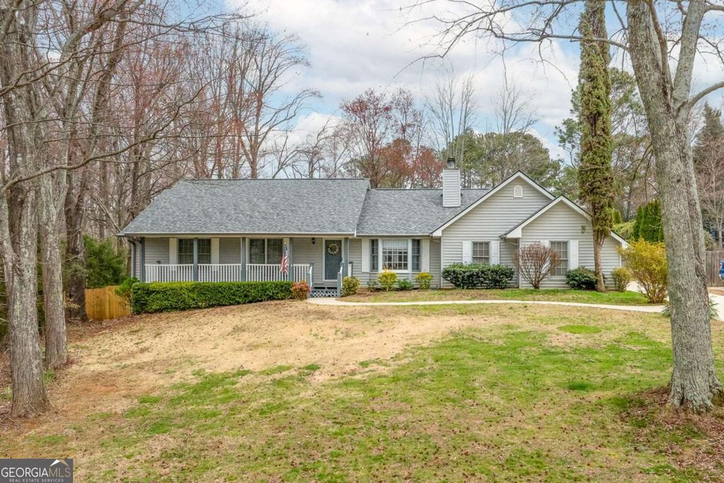 Photo of 5730 Garden Walk, Flowery Branch, GA 30542 (MLS # 10703981)