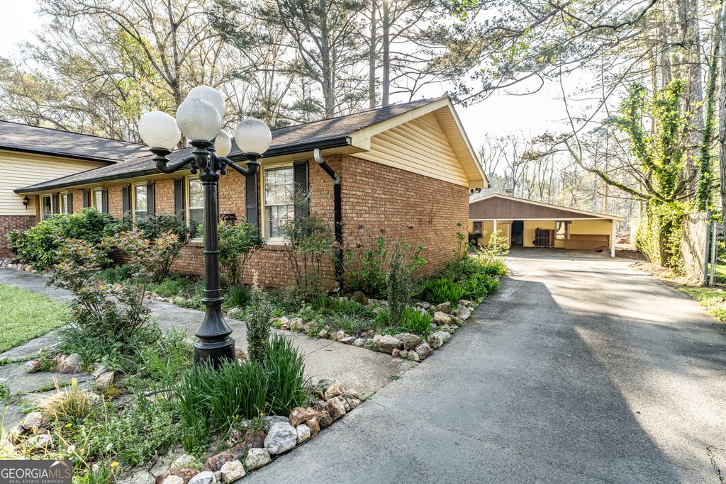 Photo of 103 Rolling Oaks Drive NW, Rome, GA 30165 (MLS # 10726509)