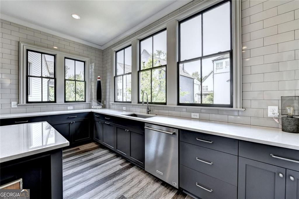 Alpharetta, Georgia 30009, United States, 3 Bedrooms Bedrooms, ,4 BathroomsBathrooms,Residential,Active,158757