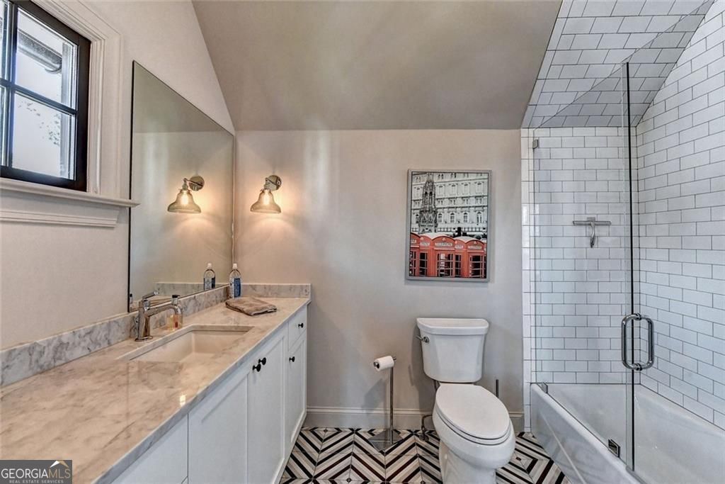 Alpharetta, Georgia 30009, United States, 3 Bedrooms Bedrooms, ,4 BathroomsBathrooms,Residential,Active,158757