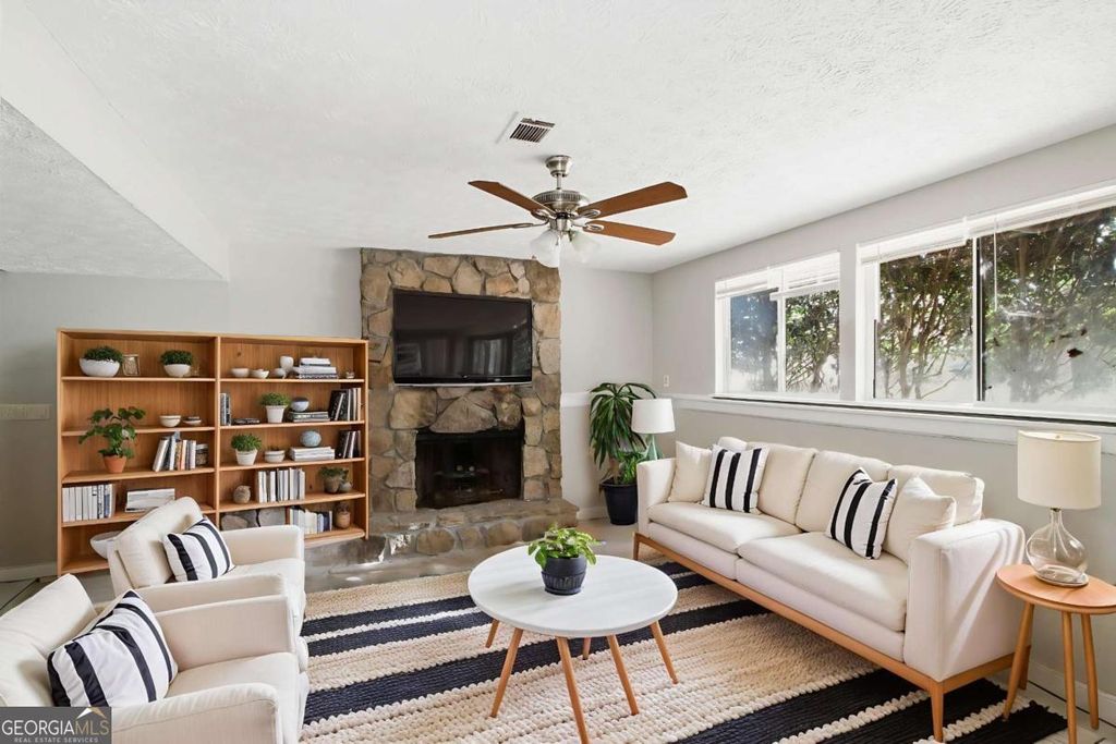 Photo of 330 Hembree Forest Circle, Roswell, GA 30076 (MLS # 10656859)