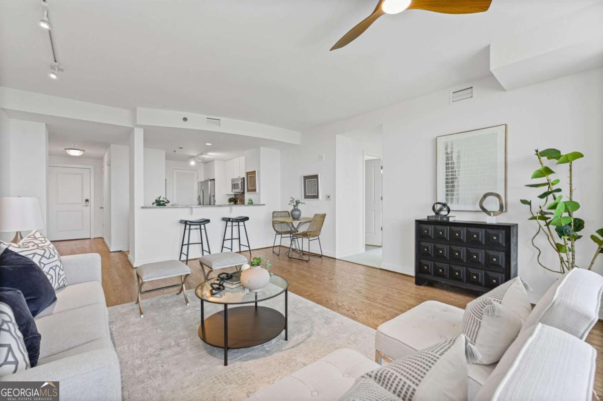 3338 Peachtree RD NE 2702
