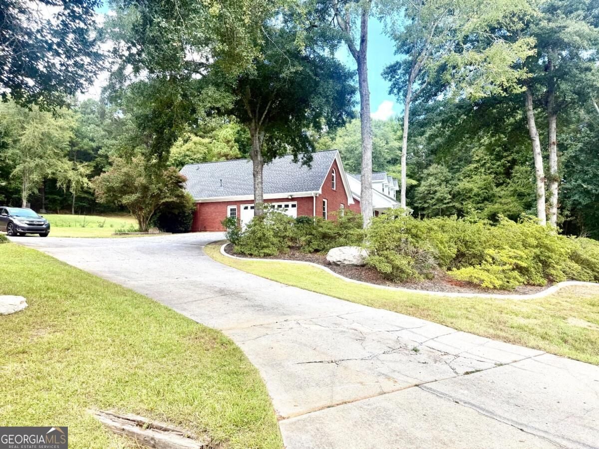 2660 Sandy Creek CIR