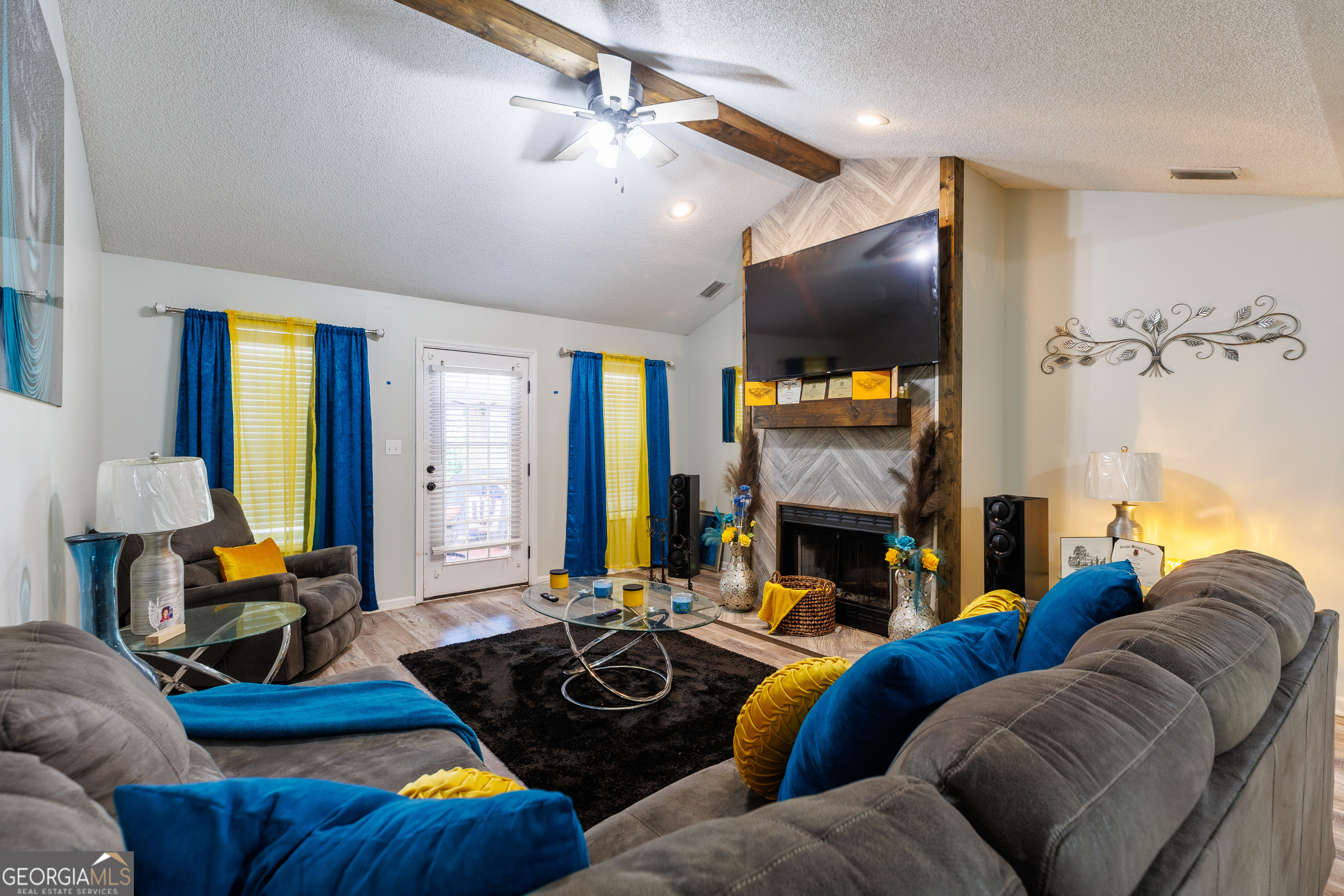 3956 Foxridge DR