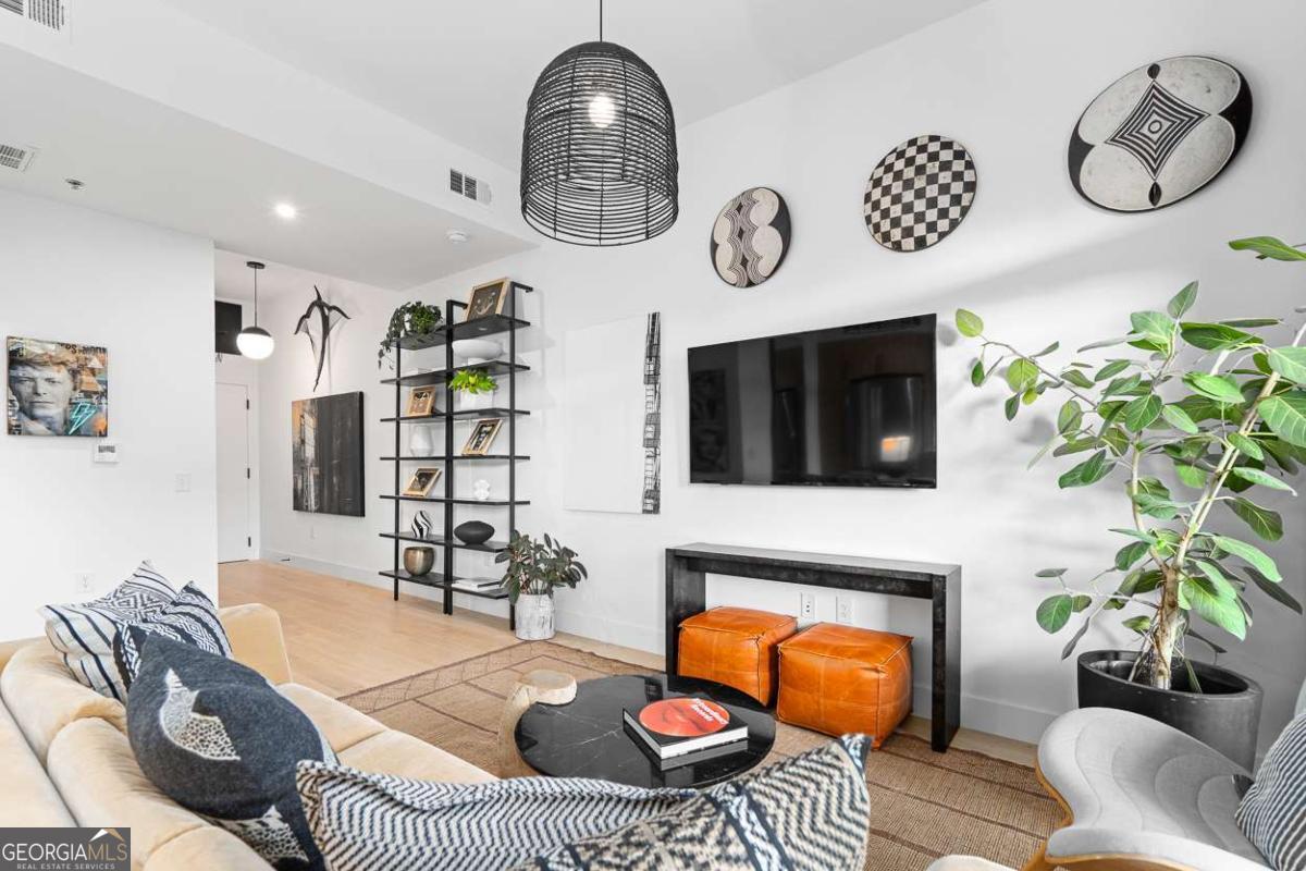 567 Ponce De Leon AVE NE 321
