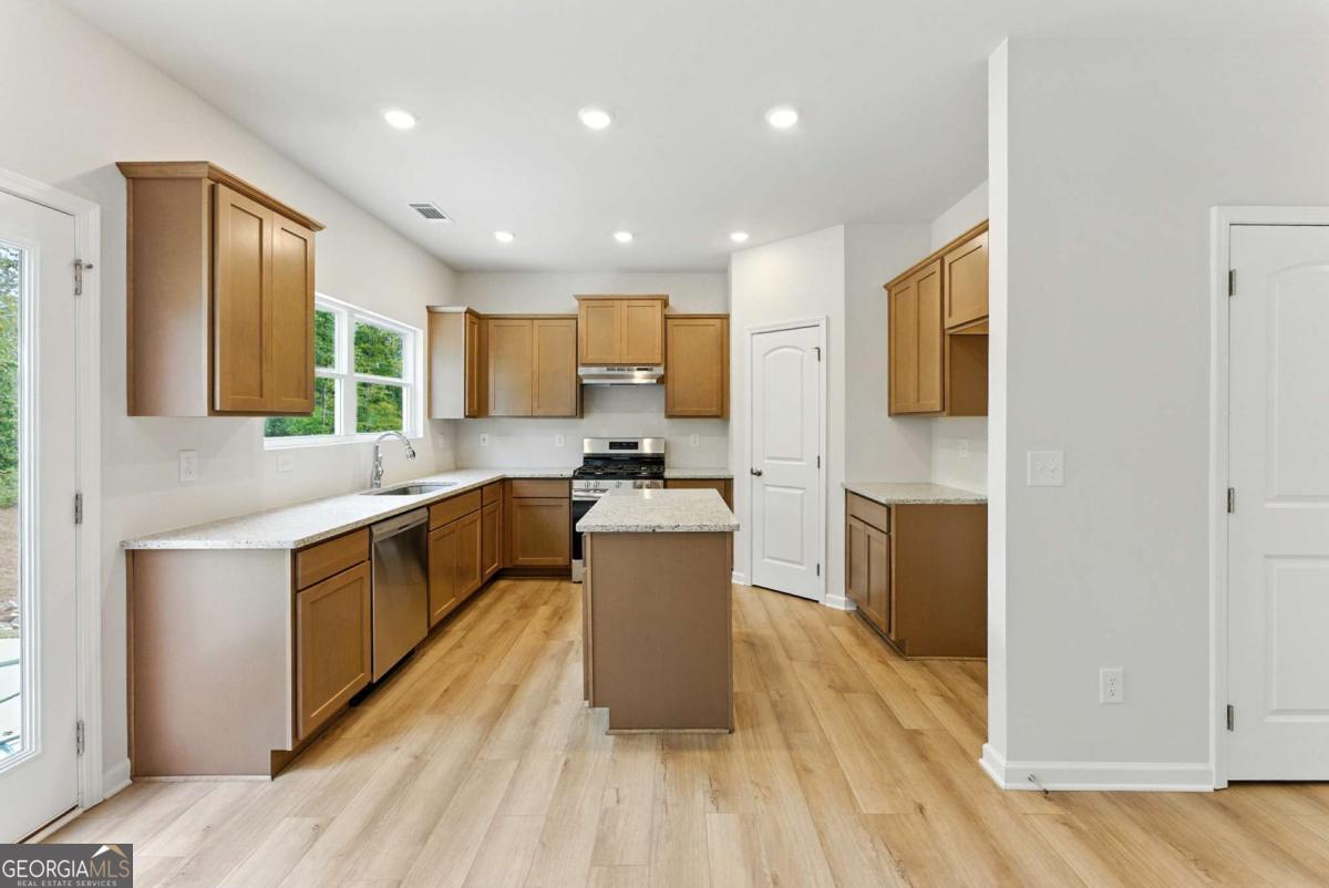 141 Bloomfield CIR