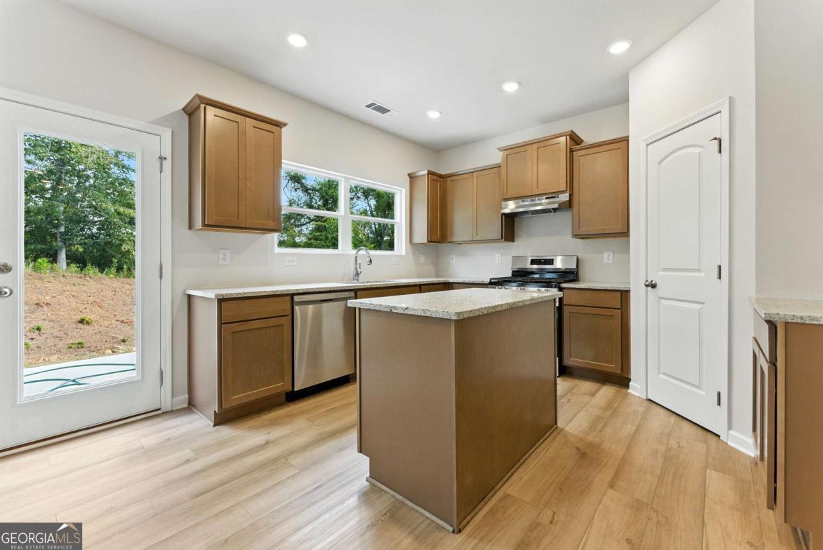 141 Bloomfield CIR