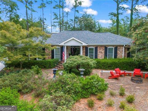 104 Lakeshore CIR NE Marietta GA 30067