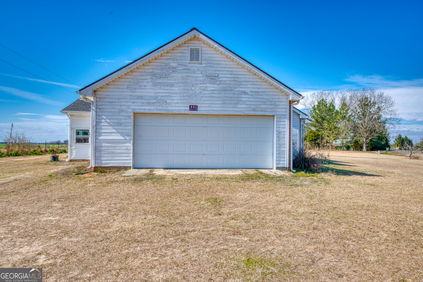 441 Weaver RD