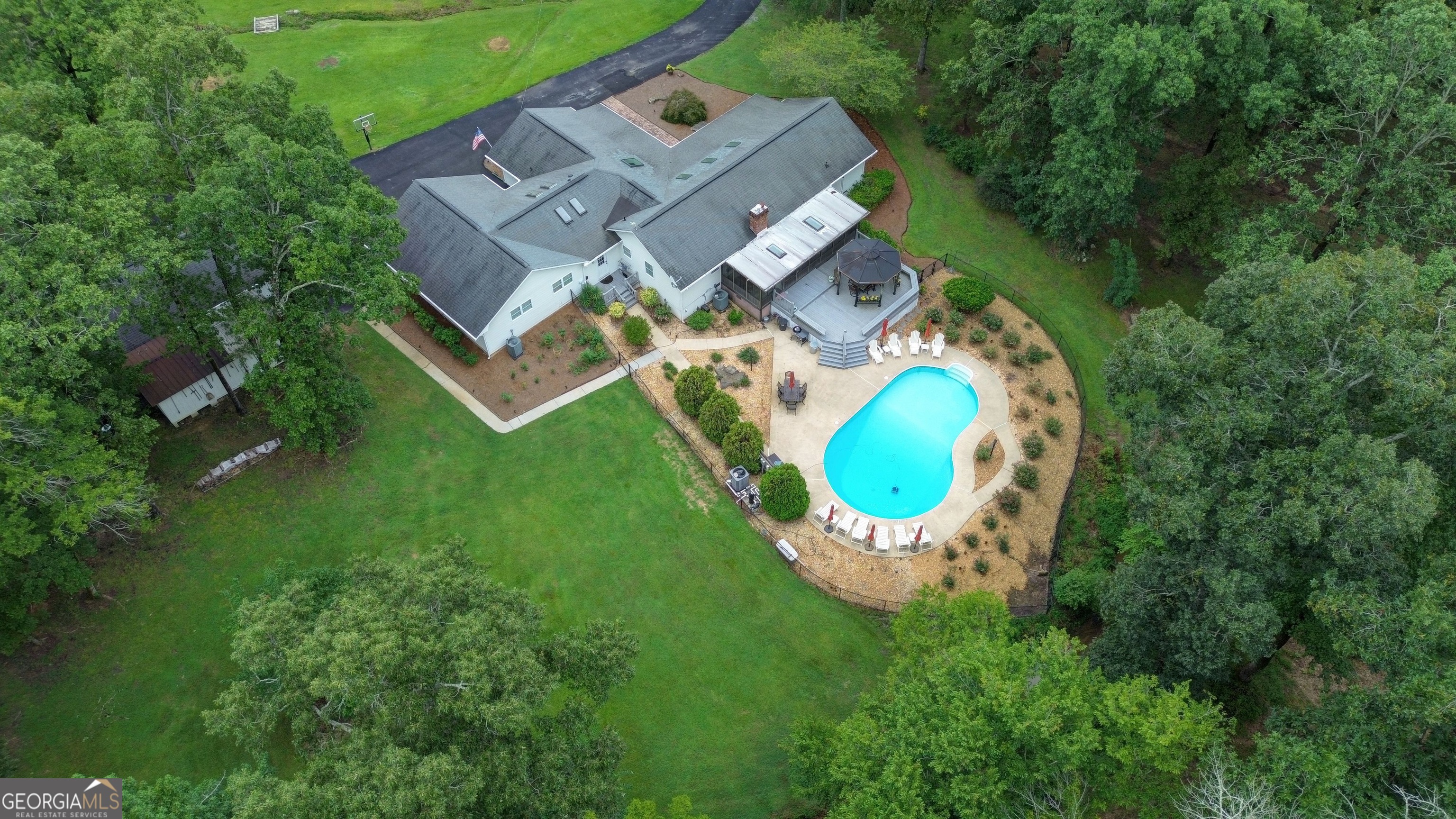 1307 Floyd Springs RD NE