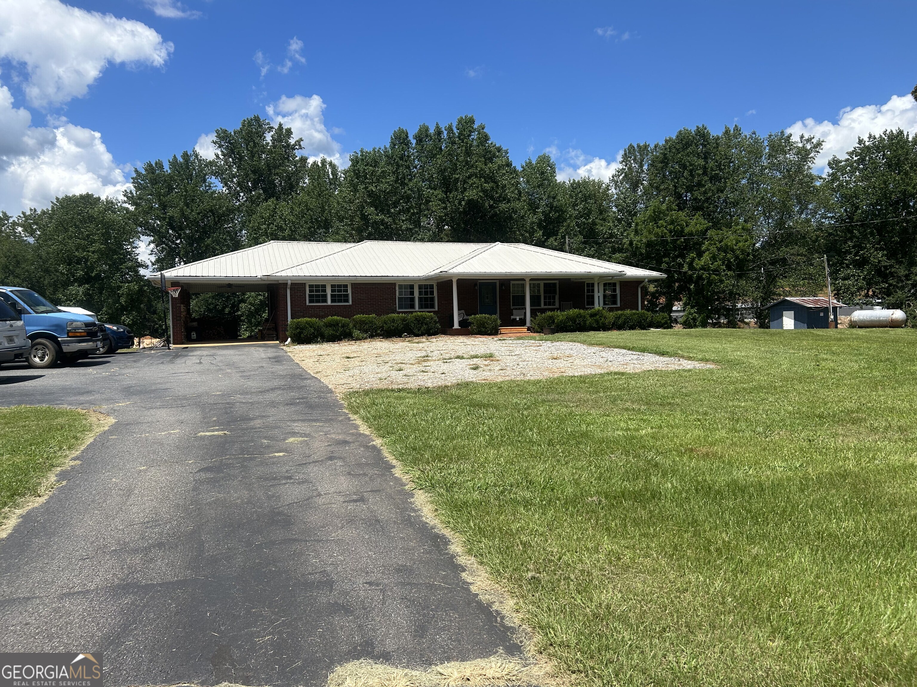 4039 Hwy 19 N