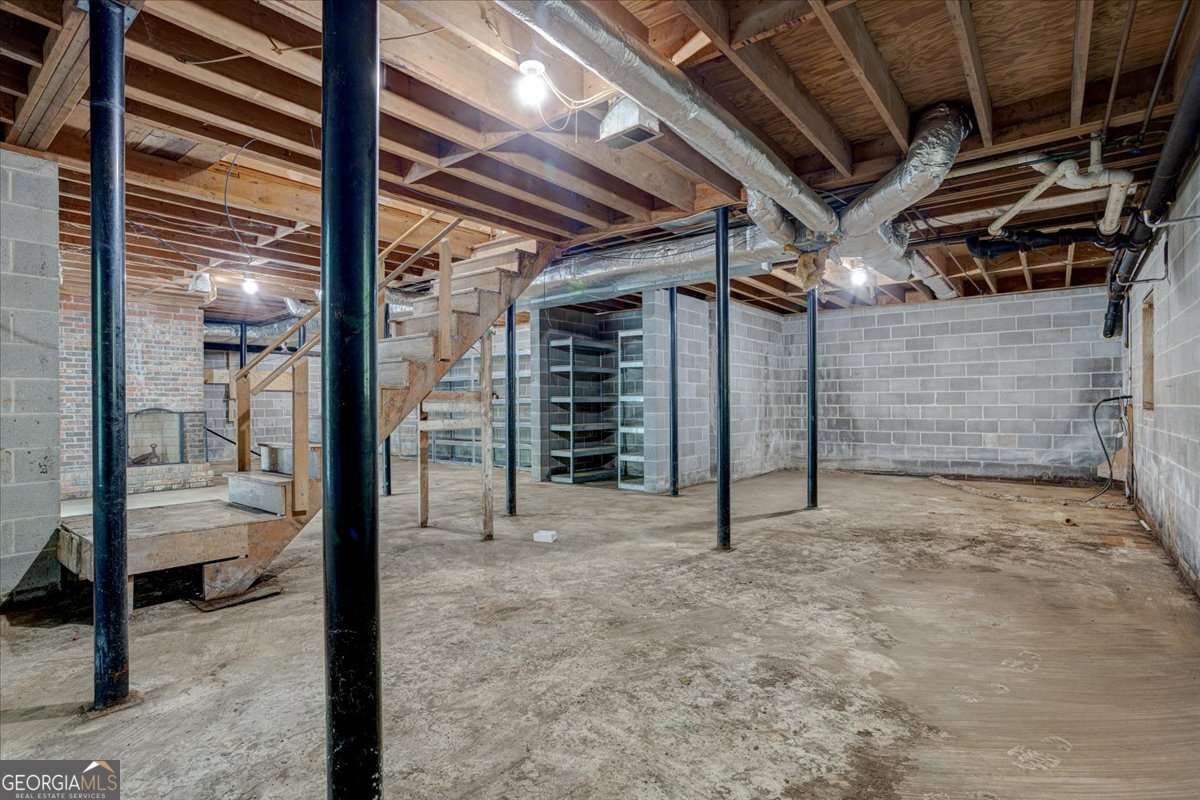 2415 Bankstone DR SW