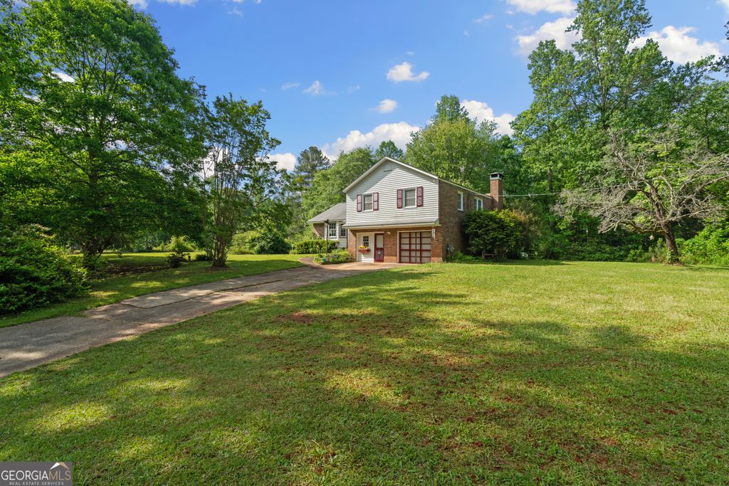 Photo of 768 Burwell Road, Carrollton, GA 30117 (MLS # 10724311)