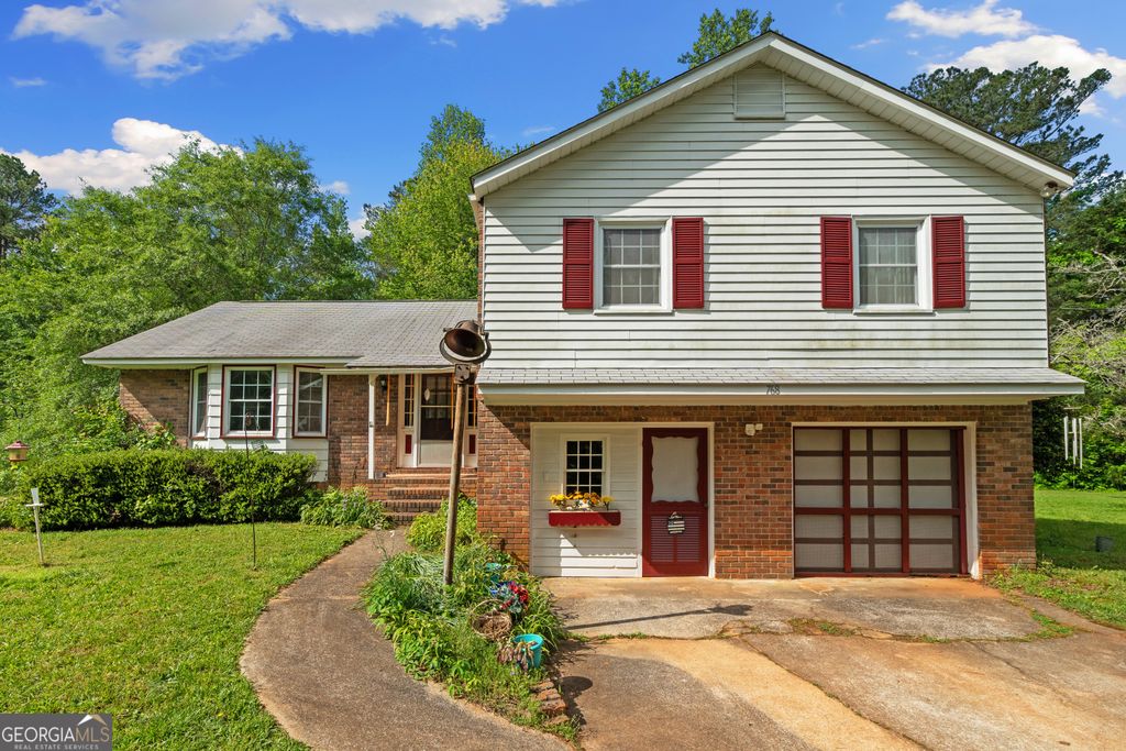 Photo of 768 Burwell Road, Carrollton, GA 30117 (MLS # 10724311)