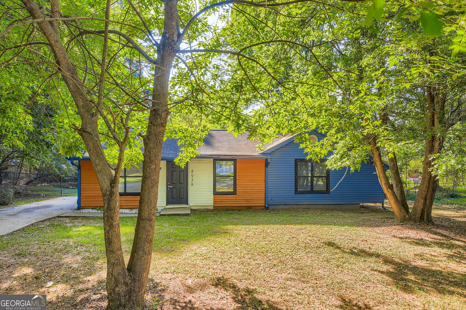 8958 Sterling Ridge LN