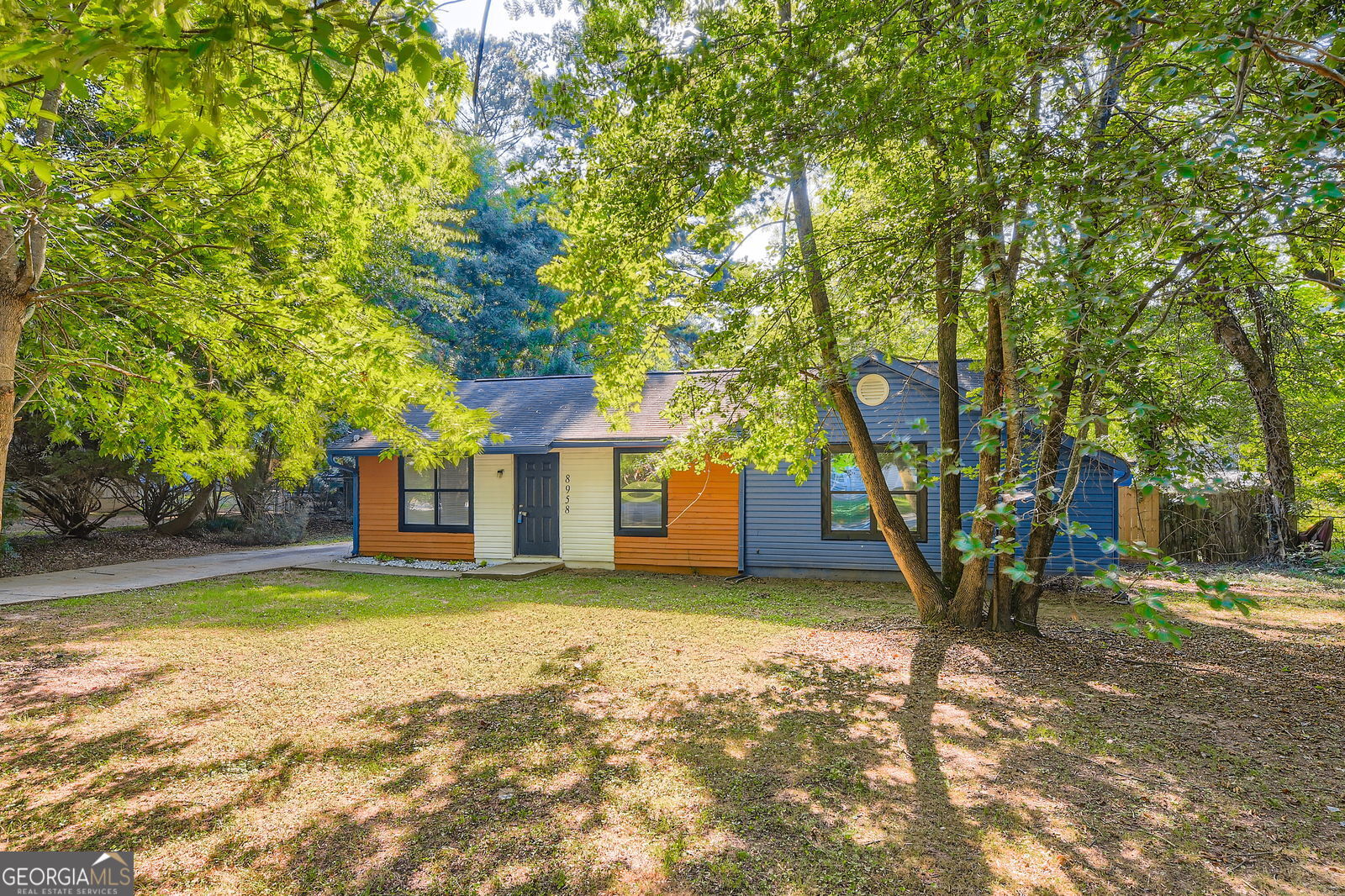 8958 Sterling Ridge LN
