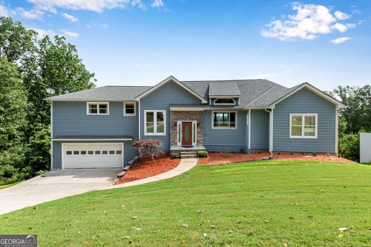 3102 Manor RDG