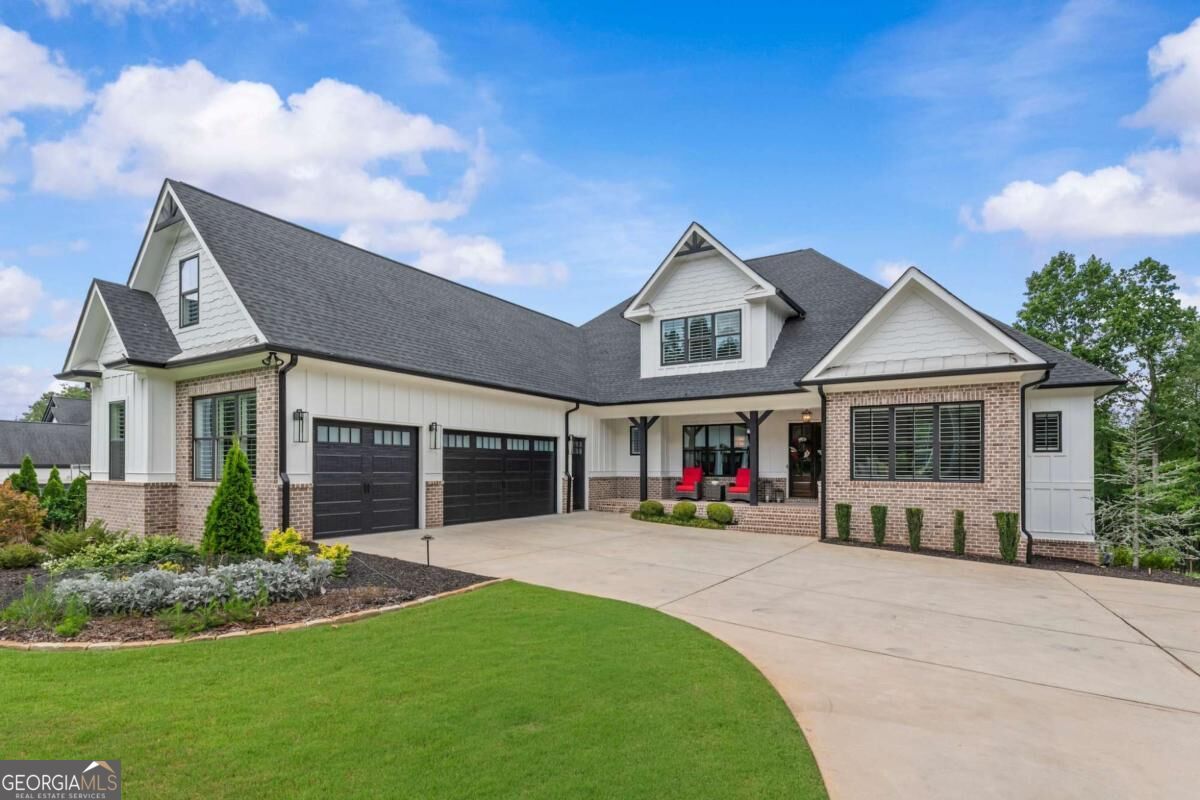 2218 Shoal Creek RD