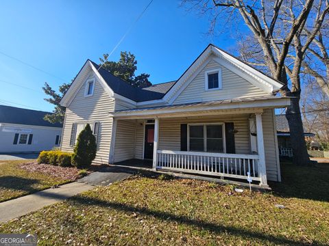 160 N Broad ST Winder GA 30680