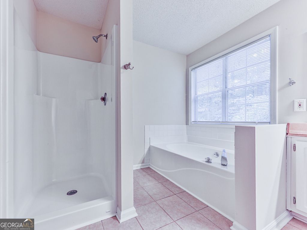 Woodstock, Georgia 30189, United States, 4 Bedrooms Bedrooms, ,3 BathroomsBathrooms,Residential,Active,192193