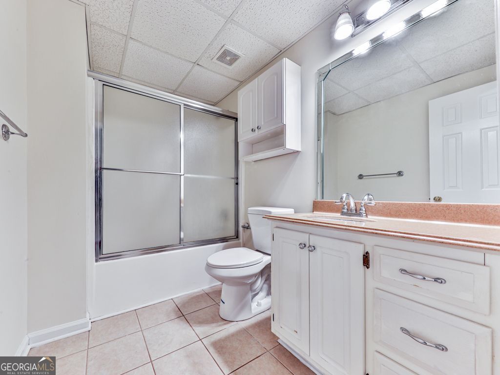 Woodstock, Georgia 30189, United States, 4 Bedrooms Bedrooms, ,3 BathroomsBathrooms,Residential,Active,192193