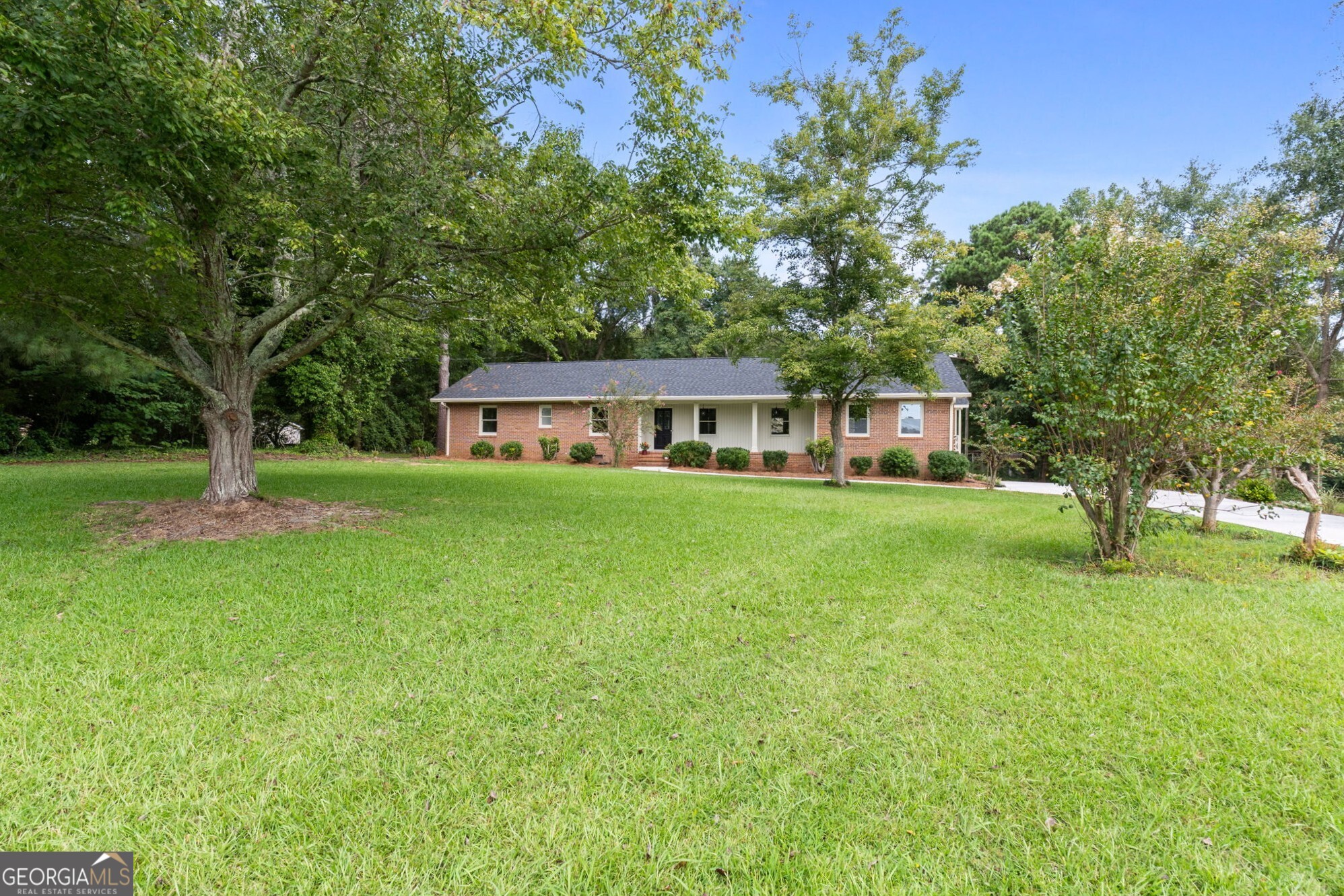 93 Green Acres RD