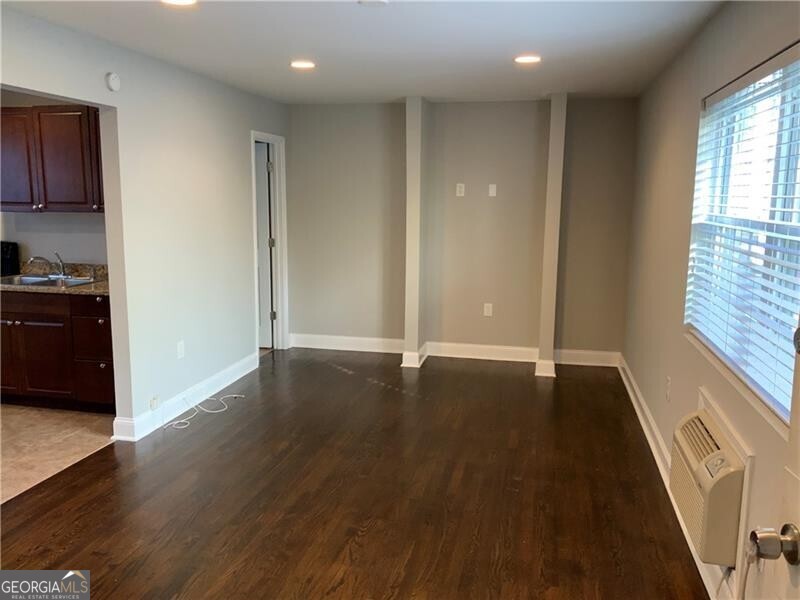 805 Piedmont AVE NE 5