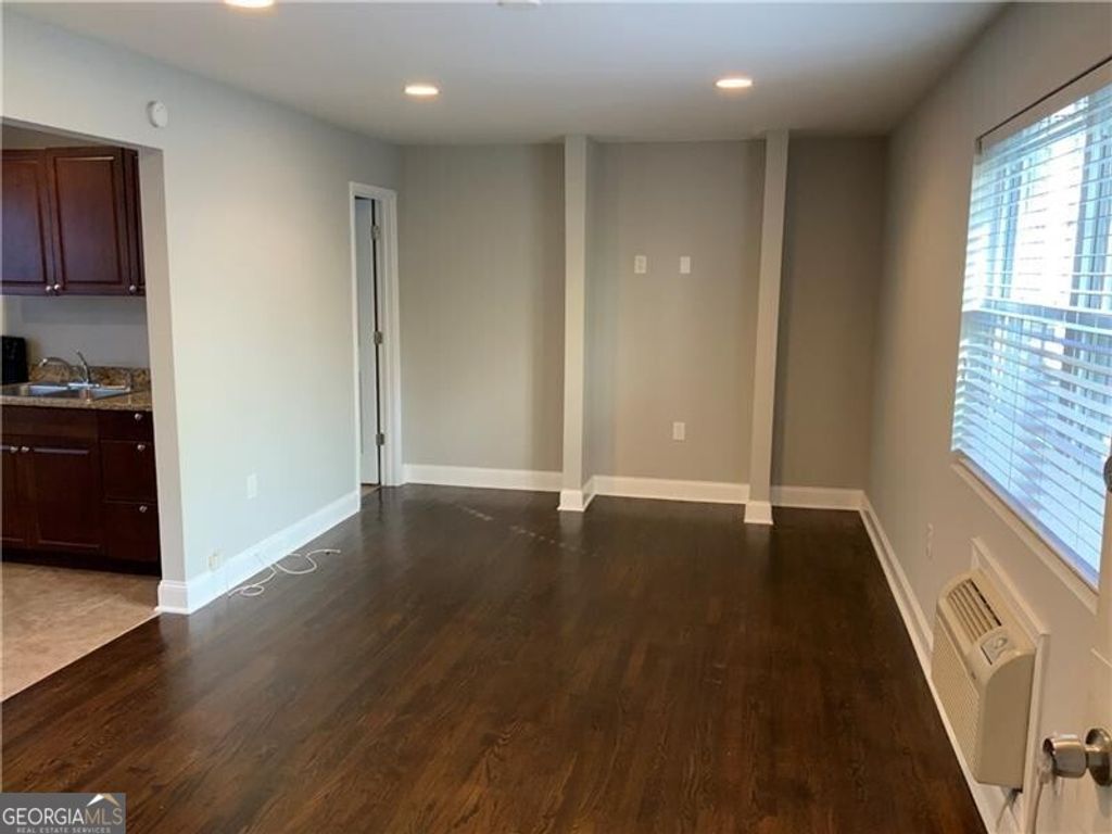 Photo of 805 Piedmont Avenue NE #5, Atlanta, GA 30308 (MLS # 10658095)