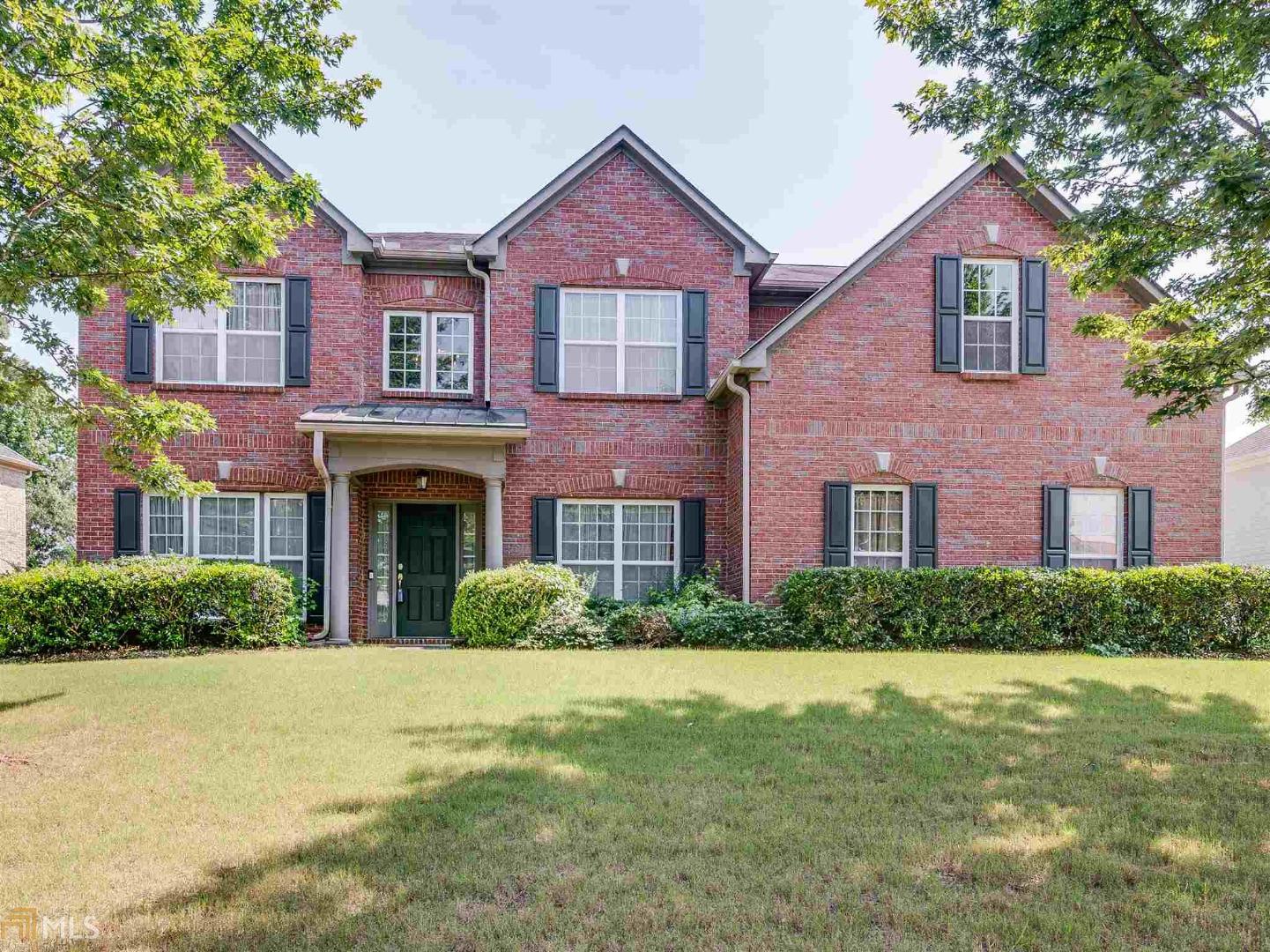 Located in beautiful Heron Bay Golf & Country Club. Original owner. This well cared for 5 bedroom 4 full bath has a lot to offer. Master on mail level, 2story foyer and great room with lots of windows. Separate dining room and office 1 den room. Large kitchen with island and open to living room area. Recently painted and move in ready!!! Ask about incentives with preferred lender.