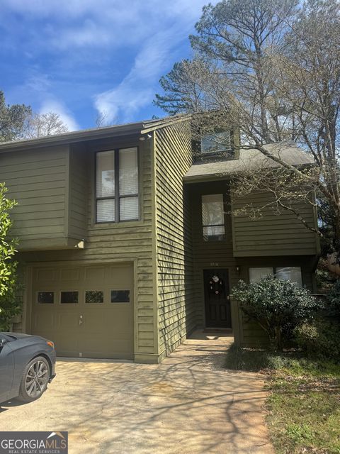 1016 Creatwood CIR Smyrna GA 30080