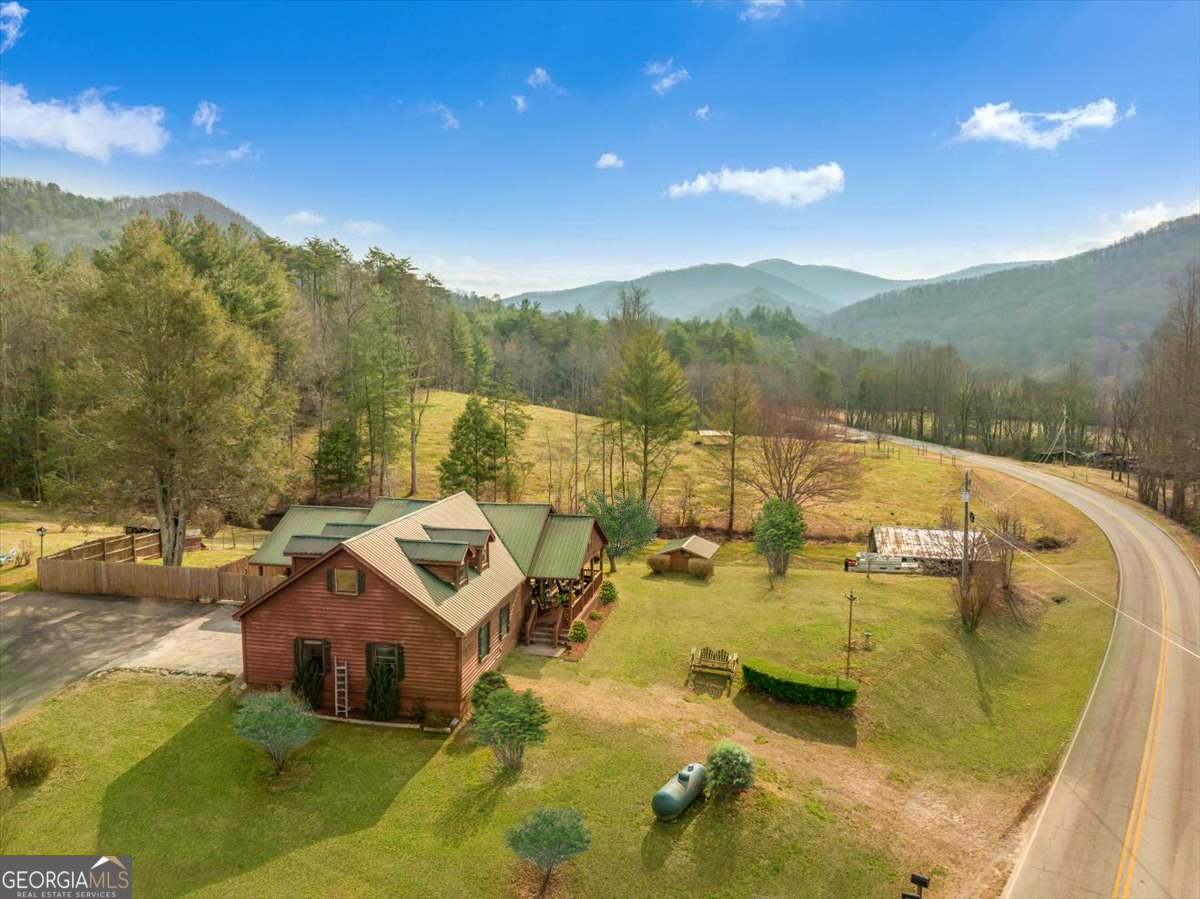 4253 Swallows Creek RD