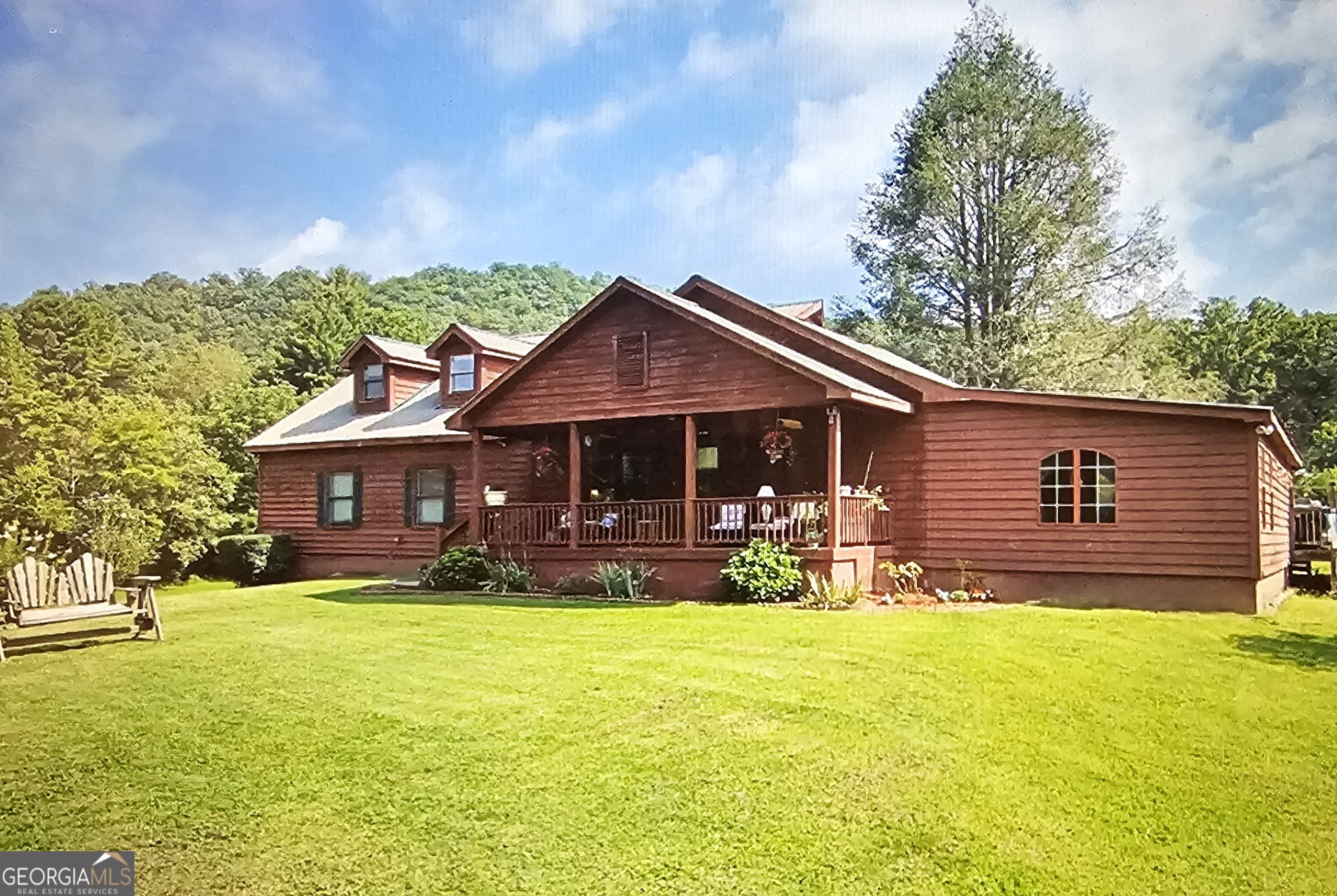 4253 Swallows Creek RD