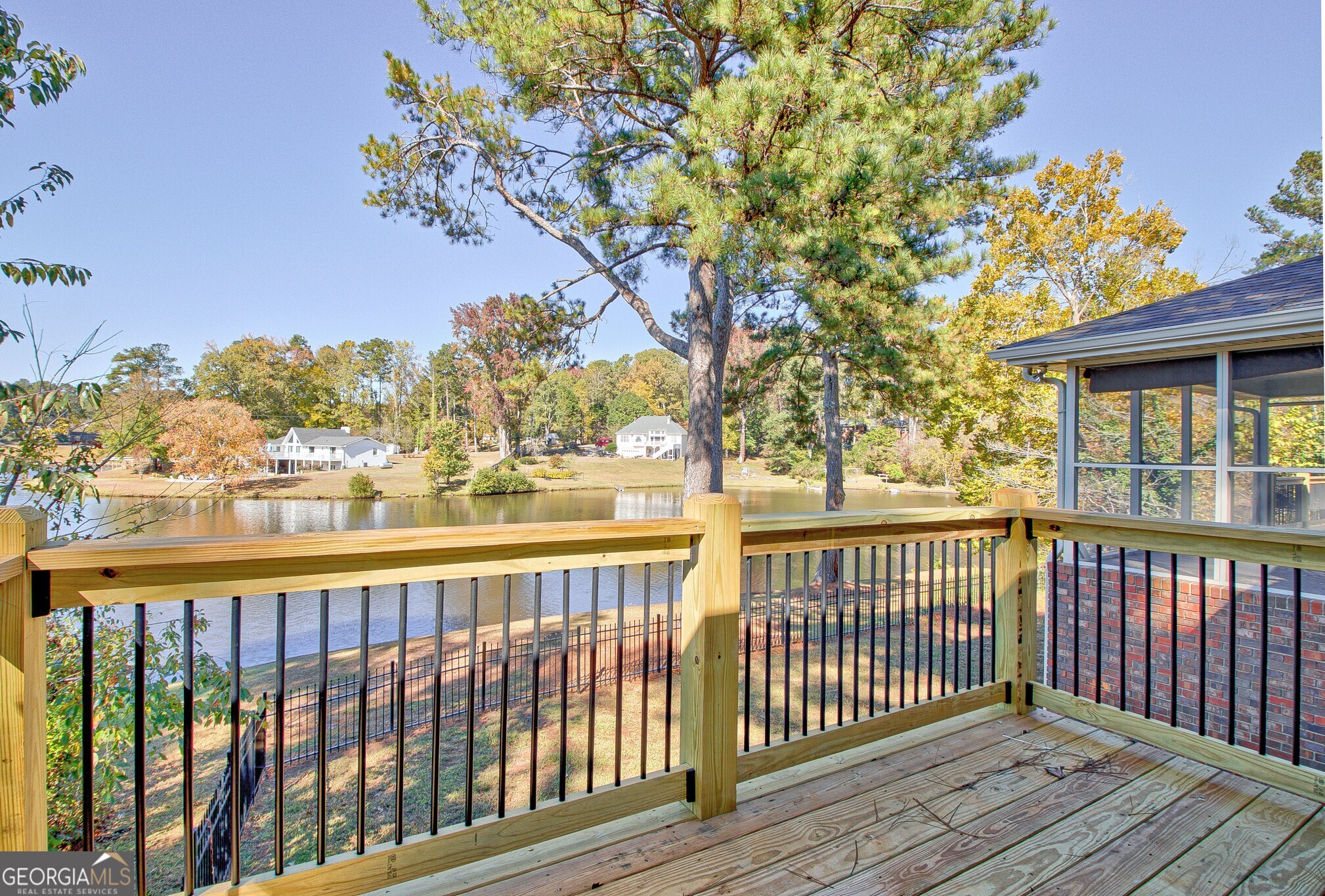 Lake Hills - Residential