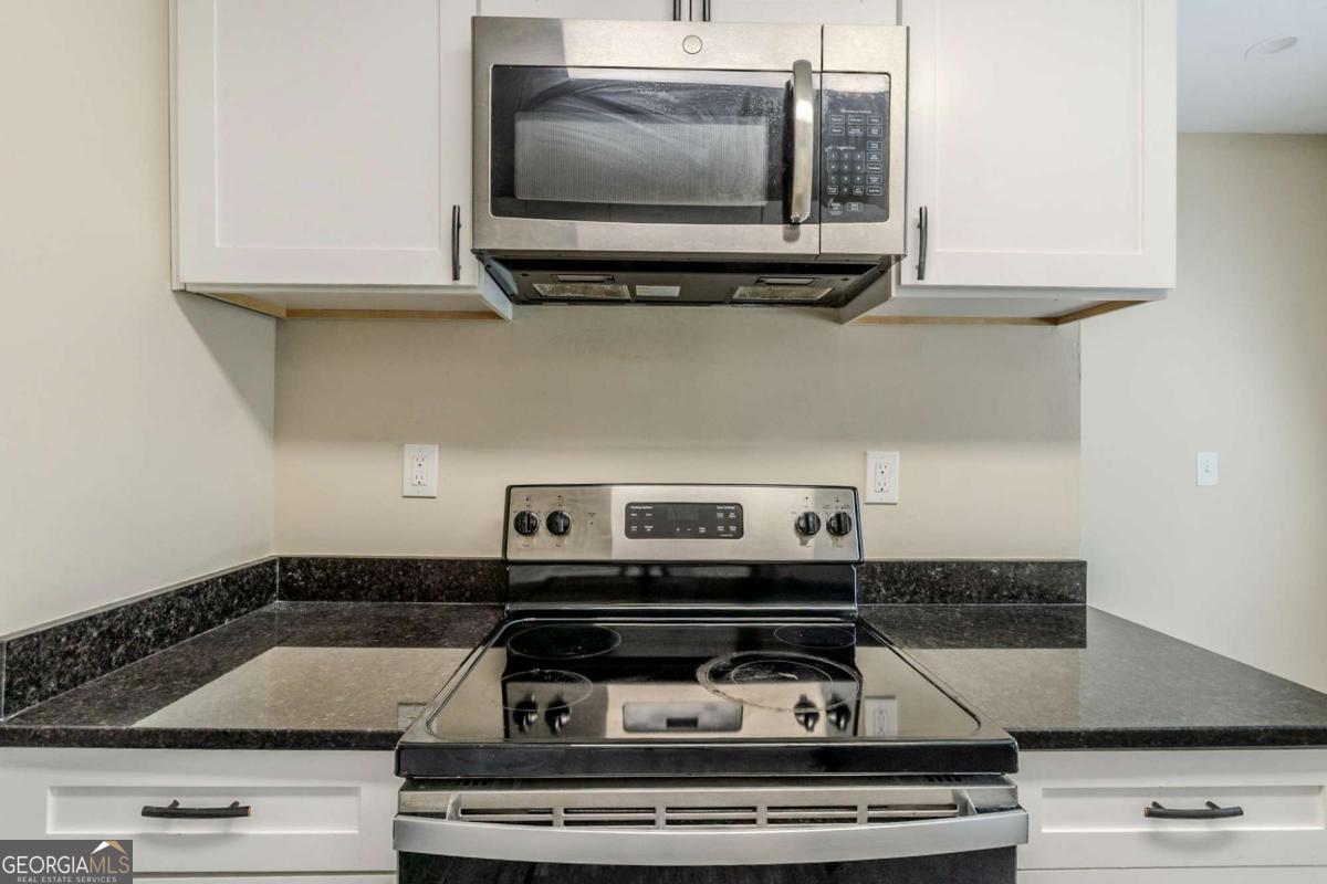 1662 Flintwood DR SE