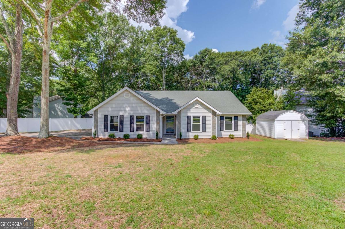 Photo 1 of 29 — 222 Ryan RD, Winder, GA 30680
