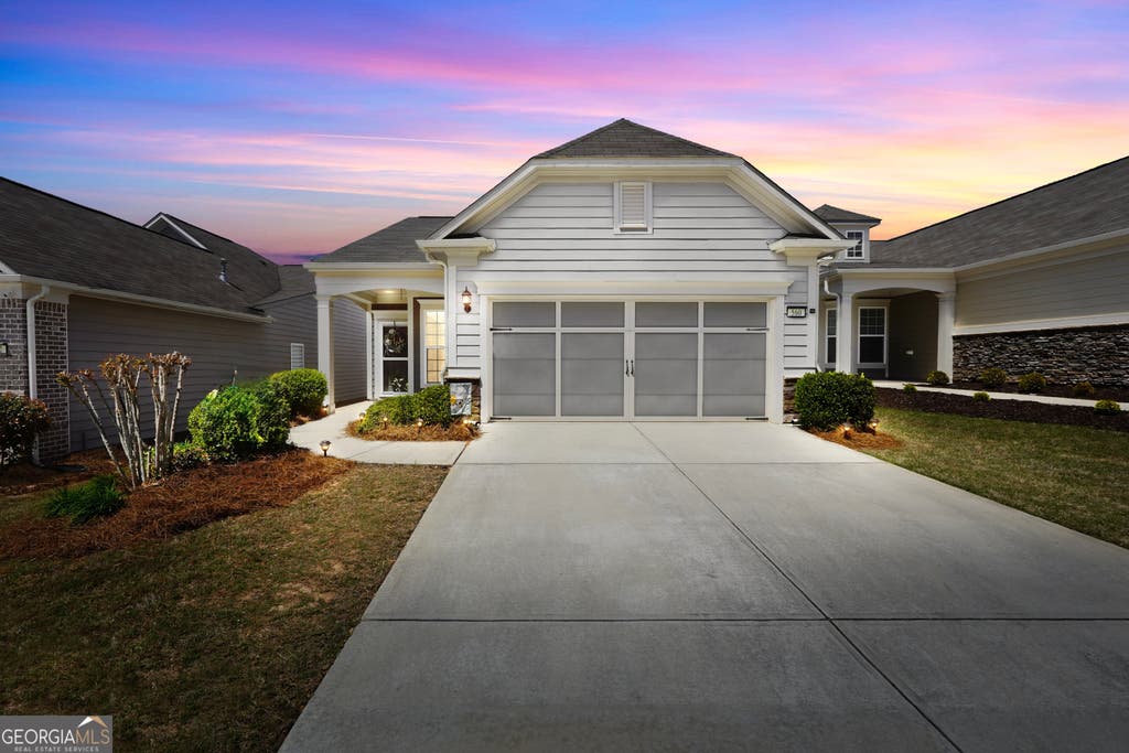 Photo of 560 Beautyberry Drive, Griffin, GA 30223 (MLS # 10819877)