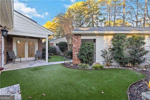 Photo of 262 The South Chace, Atlanta, GA 30328 (MLS # 10673698)
